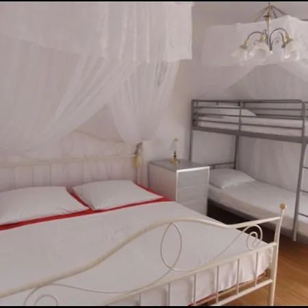 Apartman Cozy In Croatia Next To The Beach, 8 People